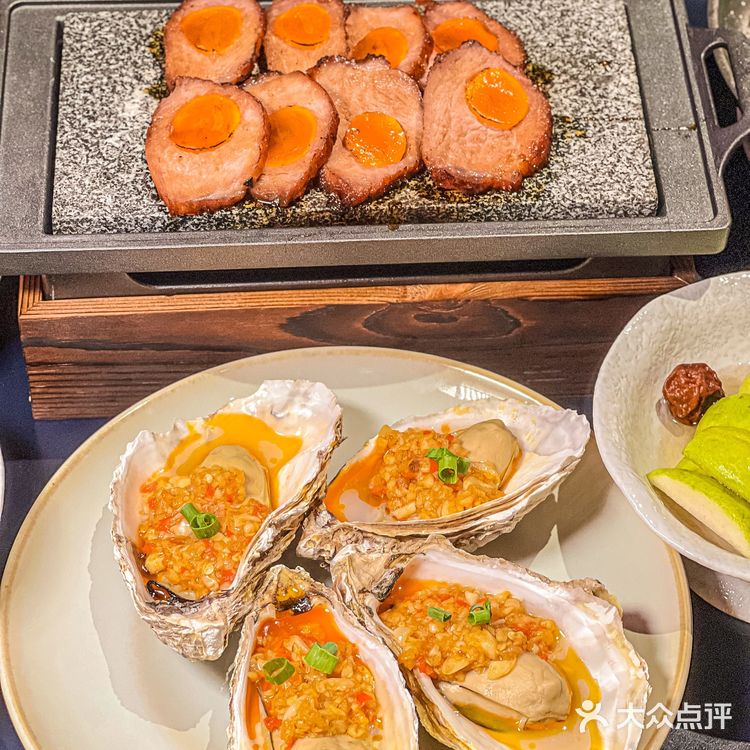 在深圳终于吃上了❗️咸蛋黄叉烧太幸福了趴🤩