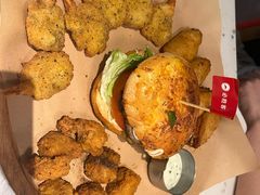 -必胜客(大坪英利店)