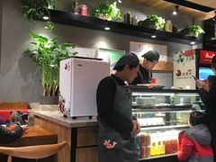 -渝是乎川渝小炒(新世界百货望京店)