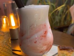 草莓奶昔-咖法森林·咖啡  酒吧(天河店)