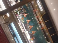 -半岛翡丽海鲜自助餐厅(观风亭店)