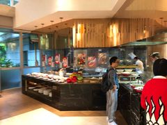 自助取餐区-月色西餐厅·海鲜刺身·烧烤(科学城保利郡雅酒店)