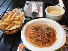 肉酱意面-汽车博物馆主题餐厅