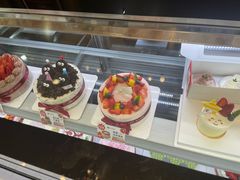 -花花卷卷·鲜食蛋糕(静安久光百货店)