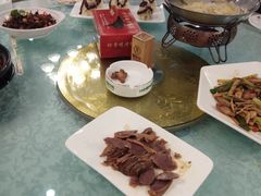 -六和聚传统烤鸭.天津菜(和平店)