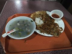 -建国蚵煎蚵面