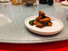 上海熏鱼-松沪名灶·豆浆鱼头·新上海菜(飞航吾悦广场店)