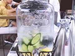 -UNI UNI(环亚凯瑟琳店)