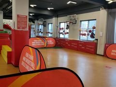 -悦动体能篮球羽毛球网球(三里河店)