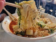 -胖东来生活广场(健康路店)