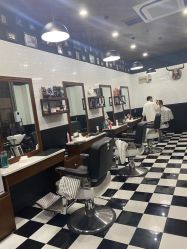 -MARTIN'S BARBER SHOP男士理发馆