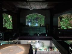 -穹六人间 people 6(岳阳路店)