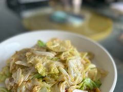 手撕卷心菜-荷府私房菜