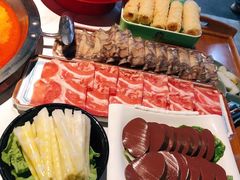 谭鸭血-梯坎老火锅(天禧店)