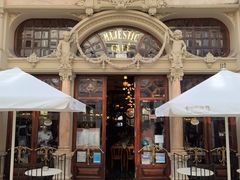 -Majestic Café