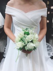 点击看大图 -GRACE KELLY婚纱与礼服(北京店)