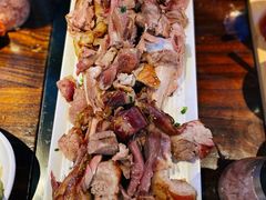 烤羊腿-三个蒙古大叔羊肉串(大宁店)