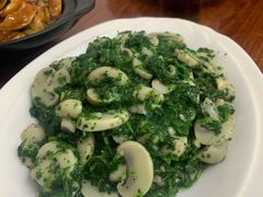 -胡子饮食店