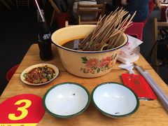 -拈签一笑黄牛肉辣卤串串