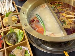 -娜姐鲜牛肉串串火锅(藏龙岛店)