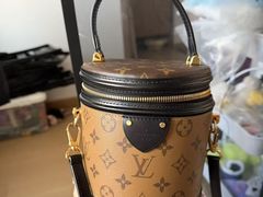 -小飞侠奢侈品回收 寄卖 养护(宝山宝龙广场店)