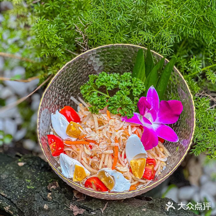 今天就解锁一家隐藏在东门的宝藏泰式料理专门店