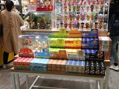 -泡泡玛特POPMART(杭州乐堤港店)