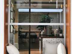 -Line 咖啡(石厦花园店)