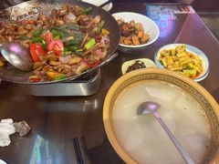 -富正毅三下锅·湘西韵味(天门山索道店)