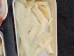牛黄喉-新梅居(宁海东路店)
