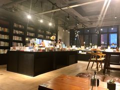 -阅西安新华书店(翠华南路店)