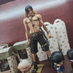 -花岐款式专研健康美甲沙龙