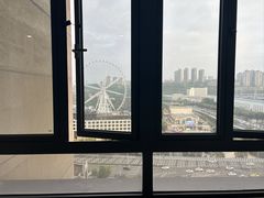 -欧辰国际酒店(重庆欢乐谷轻轨站店)