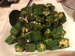 榄菜炒秋葵-天伦王朝酒店·盛华瑄餐厅