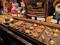 -雍容荟帝王蟹活龙虾展台自助(IFS黑金店)