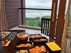 -三亚湾海居铂尔曼度假酒店