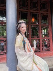 -一揽芳华汉服旗袍体验馆(拙政园店)