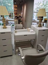 -变画·发型STUDIO