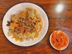 精品碎肉抓饭-塔里木的羊·新疆特色餐厅(钱湖北路店)