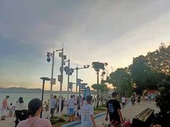 -鹏城人家海鲜酒家·23年老字号(较场尾店)