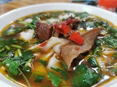 红烧牛肉，土豆泥牛肉，牛肉丝，燃面-川宜·胡二娃面馆(总店)