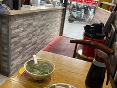 -黄阿姨锅贴大王(万航渡路店)