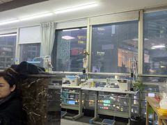 -易改衣·明星裁缝(金桥国际广场店)