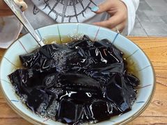 纯蜂蜜龟苓膏-梧州双钱龟苓膏(老街店)
