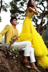 -雪中彩影婚纱摄影·微光艺术中心