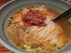 外婆辣肉-老外婆本帮面(塔城路店)