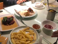-新大咀港式茶餐厅(宝山万达店)