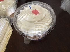 -红宝石·鲜奶小方·海派西点房(金杨店)