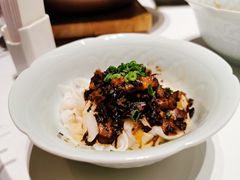 梅干菜扣肉拌粉-湘上湘(米其林餐厅-正大中心总店)
