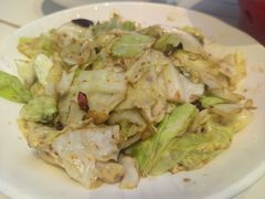 -阿瓦山寨·湘菜现炒·剁椒鱼头王(咸阳总店)